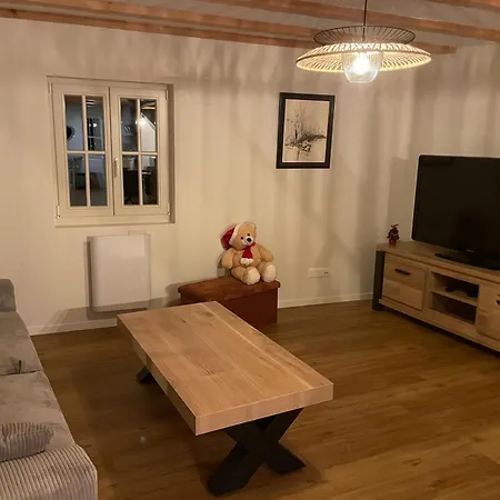 Dom wakacyjny La Cour Du Vigneron *